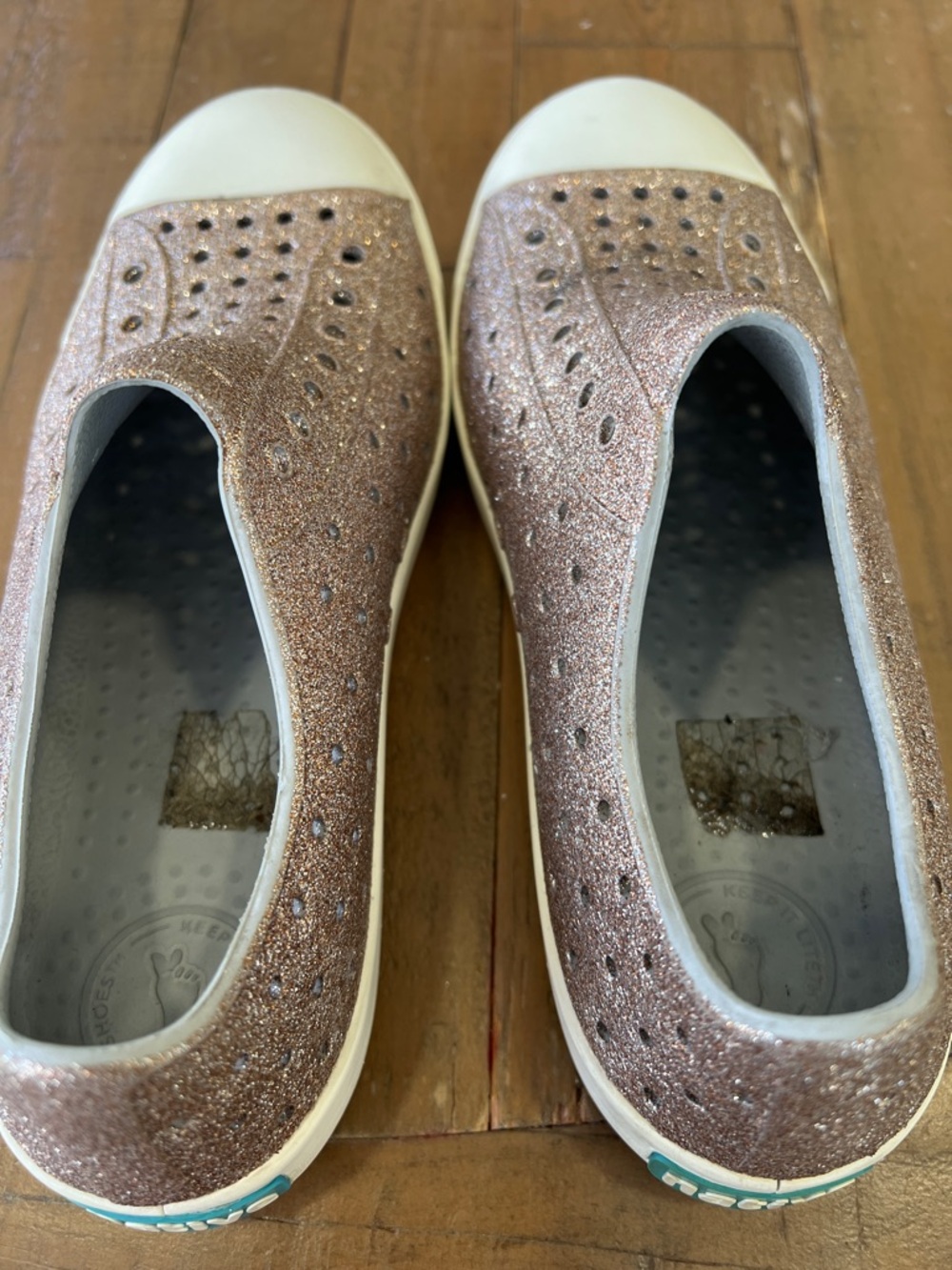 Native Jefferson bling rose gold glitter sneaker sandals waterproof big kid 3 - Picture 9 of 9